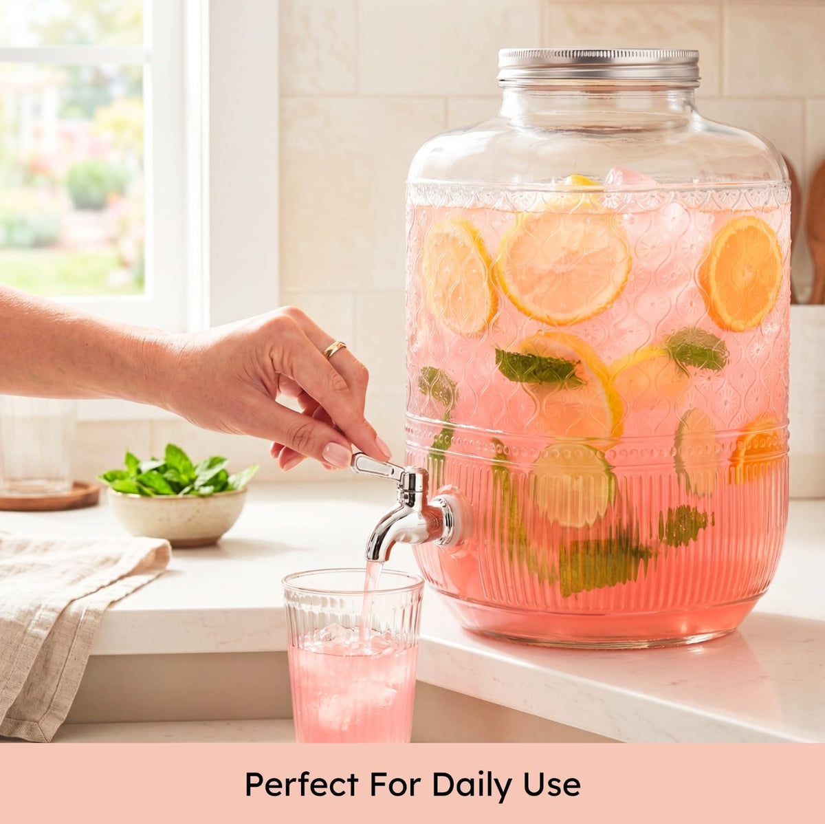 2 Gallon Glass Drink Dispenser V484